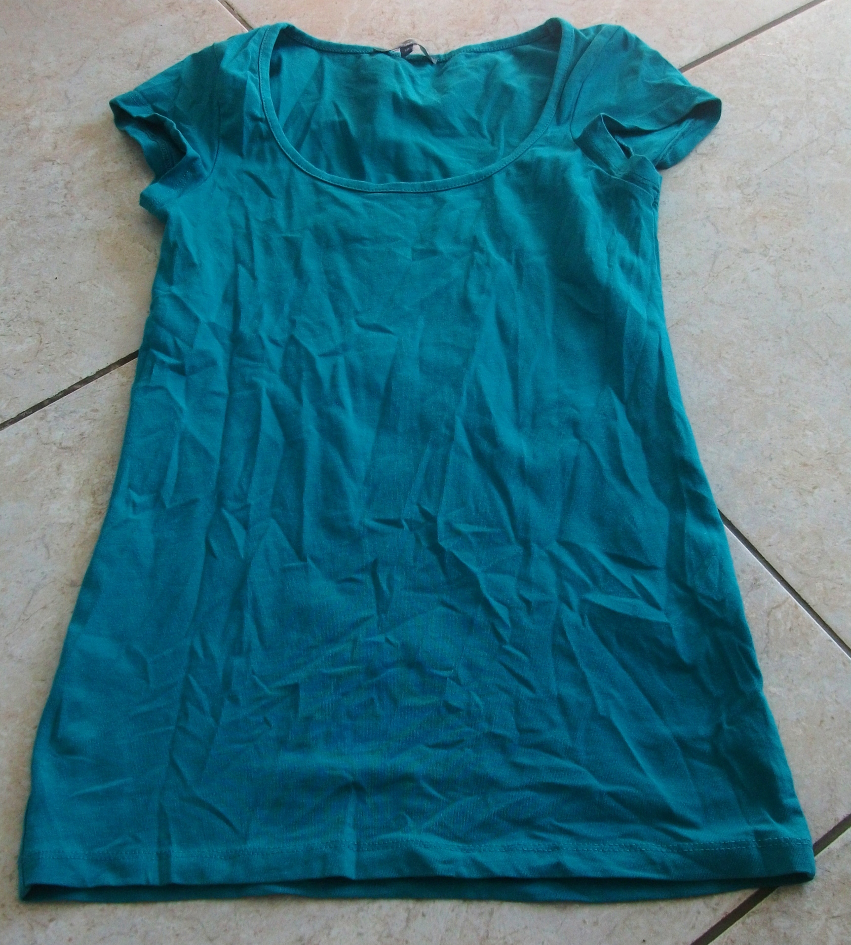 Quick and Easy Tshirt Refashion, takes about 10 minutes and great ...