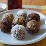 Raw Energy Bites, quick, healthy & super tasty.