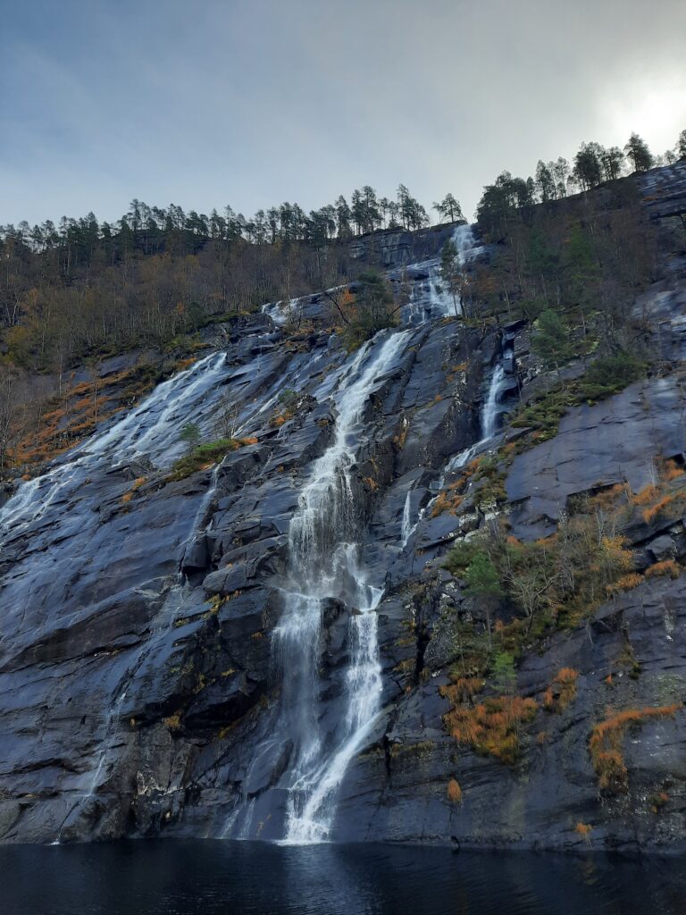 Waterfall at Modalen